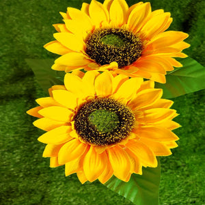 Sunflowers Solar Light™ | The LED decor lights