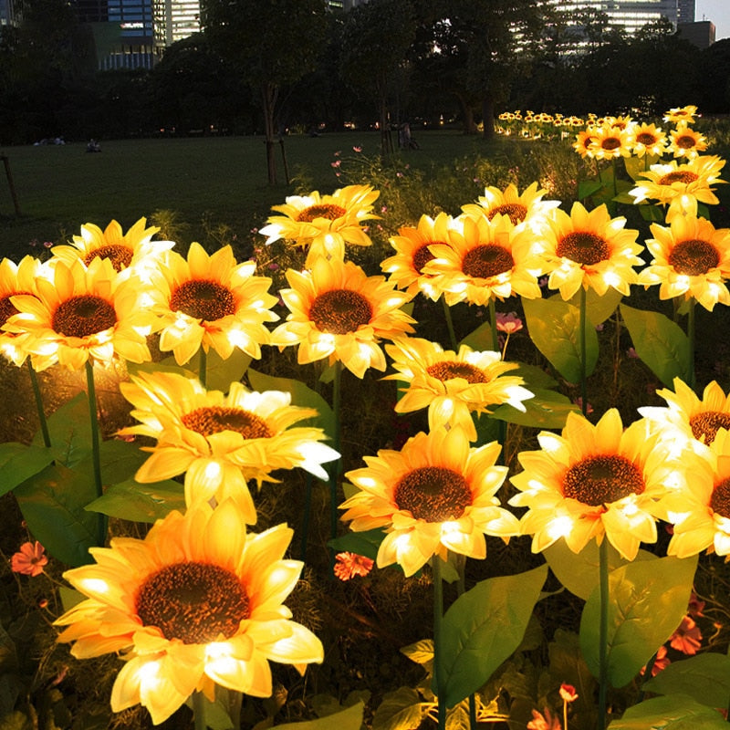 Sunflowers Solar Light™ | The LED decor lights